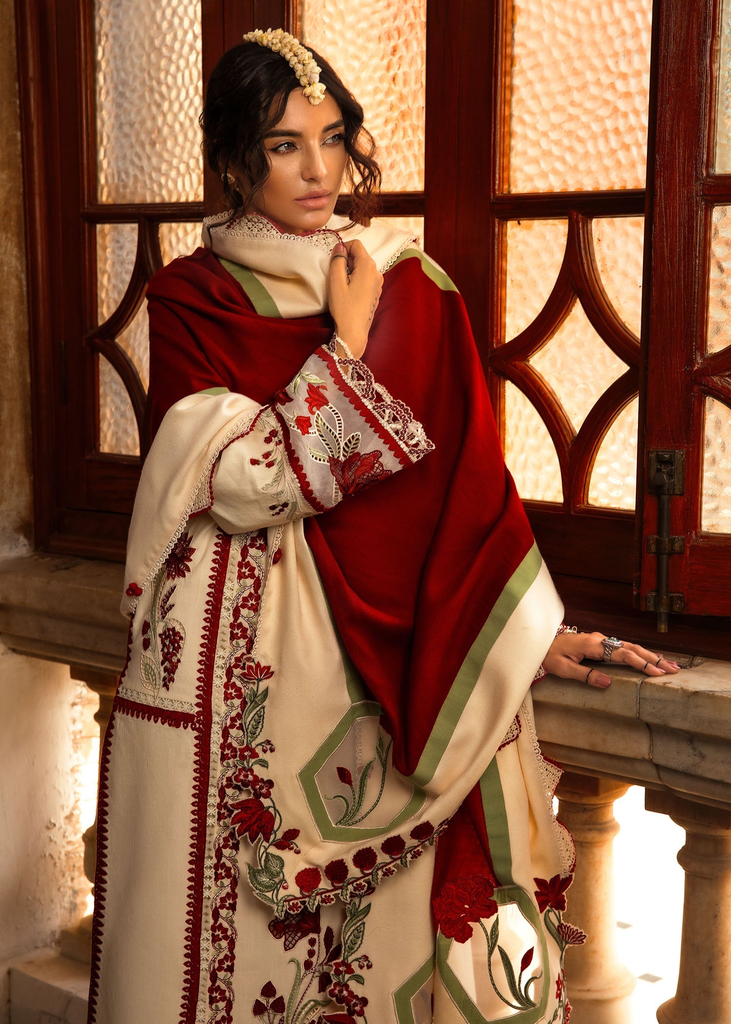 CRIMSON LAWN UNSTITCHED EMB 3PC