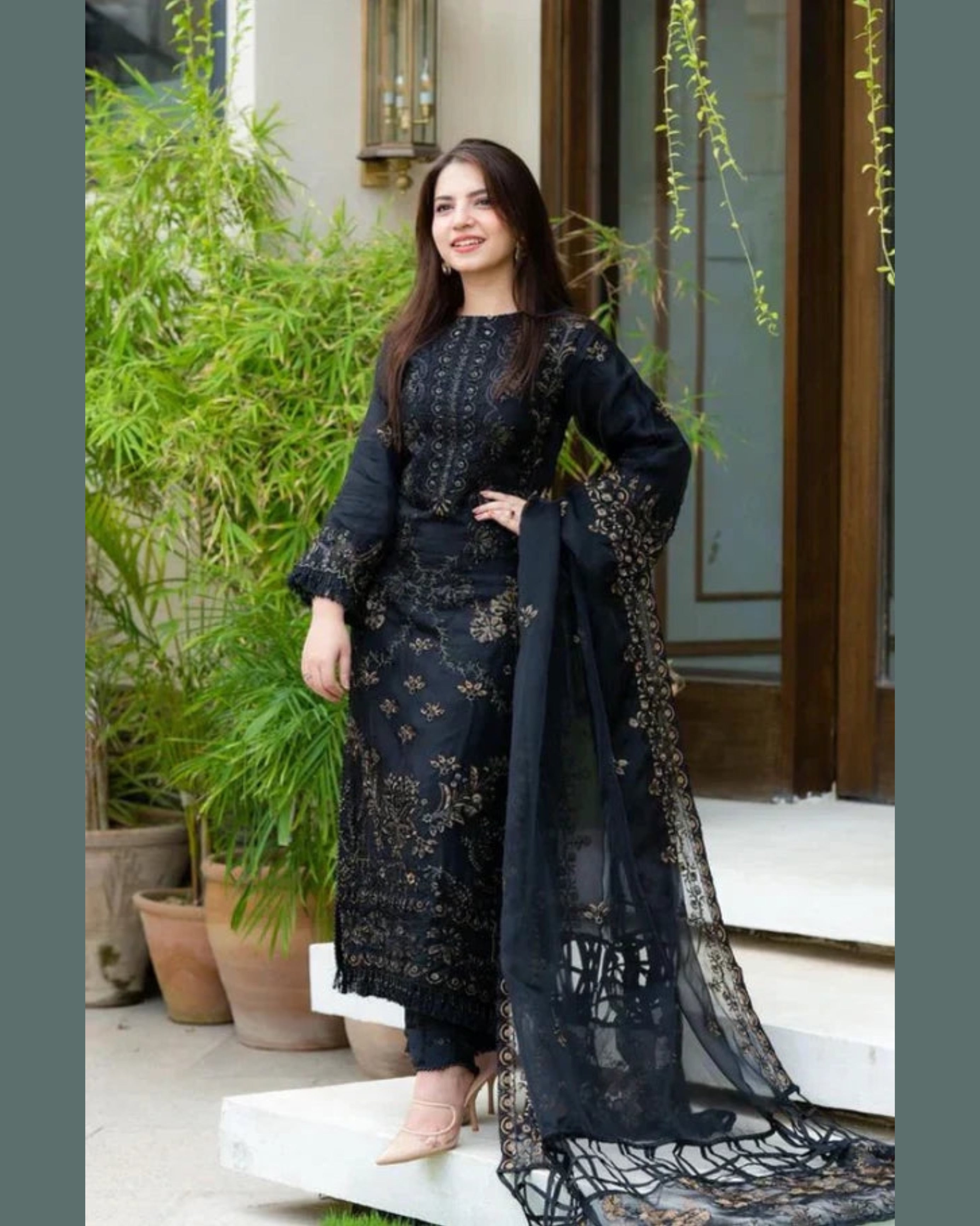 MARYAM MARIA LAWN UNSTICH EMB 3PC
